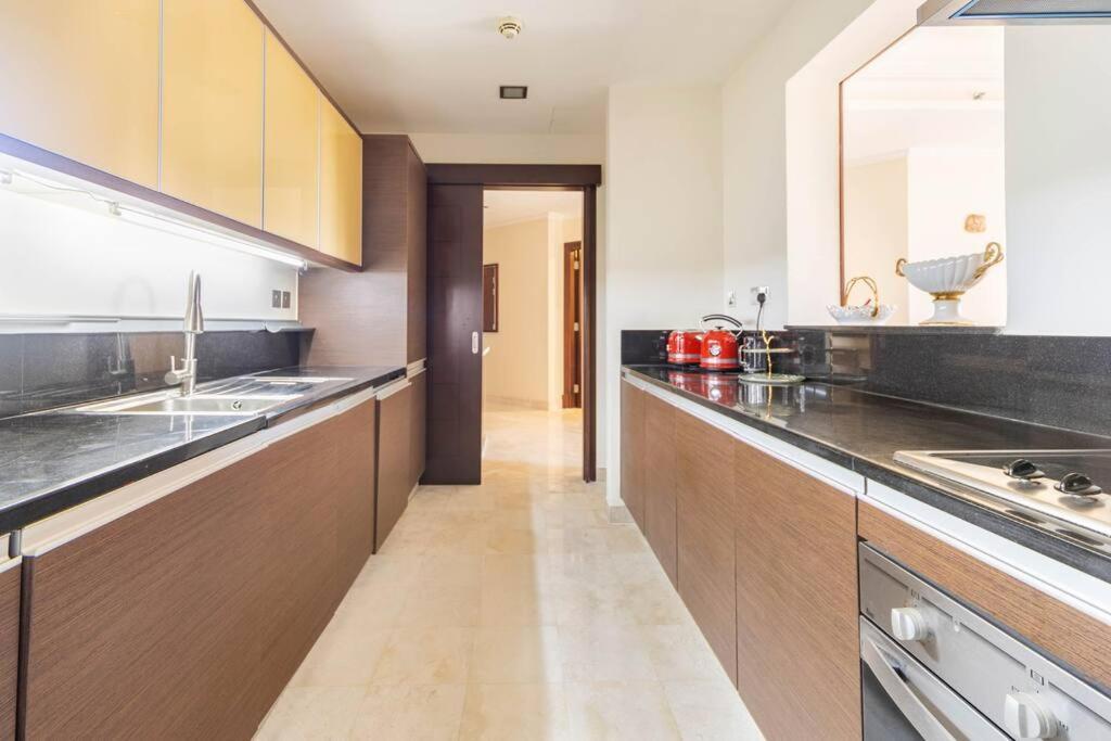 Luxury 1 Bedroom With A Private Beach Taj Granduer Residence At Palm 두바이 외부 사진