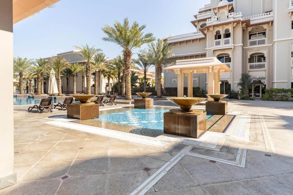 Luxury 1 Bedroom With A Private Beach Taj Granduer Residence At Palm 두바이 외부 사진