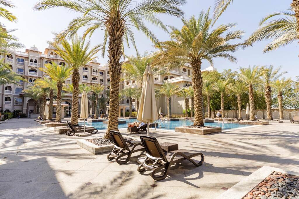 Luxury 1 Bedroom With A Private Beach Taj Granduer Residence At Palm 두바이 외부 사진