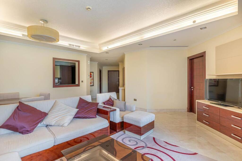 Luxury 1 Bedroom With A Private Beach Taj Granduer Residence At Palm 두바이 외부 사진